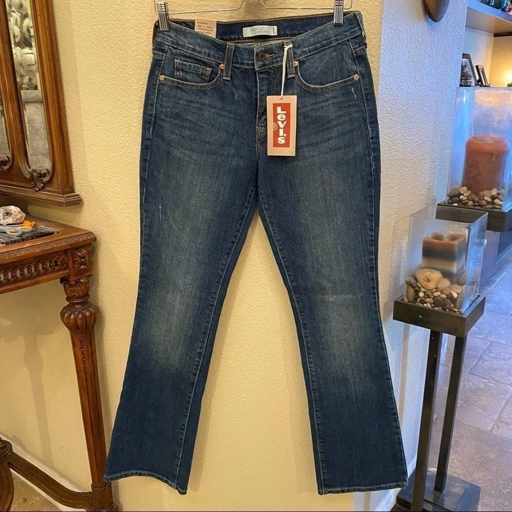 NWT~LEVI’S 515 Blue Boot Cut Mid Rise Jeans Size 4